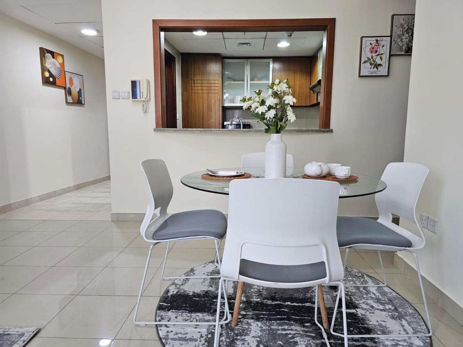Trinity Homes - Standpoint Tower Downtown * Dubái