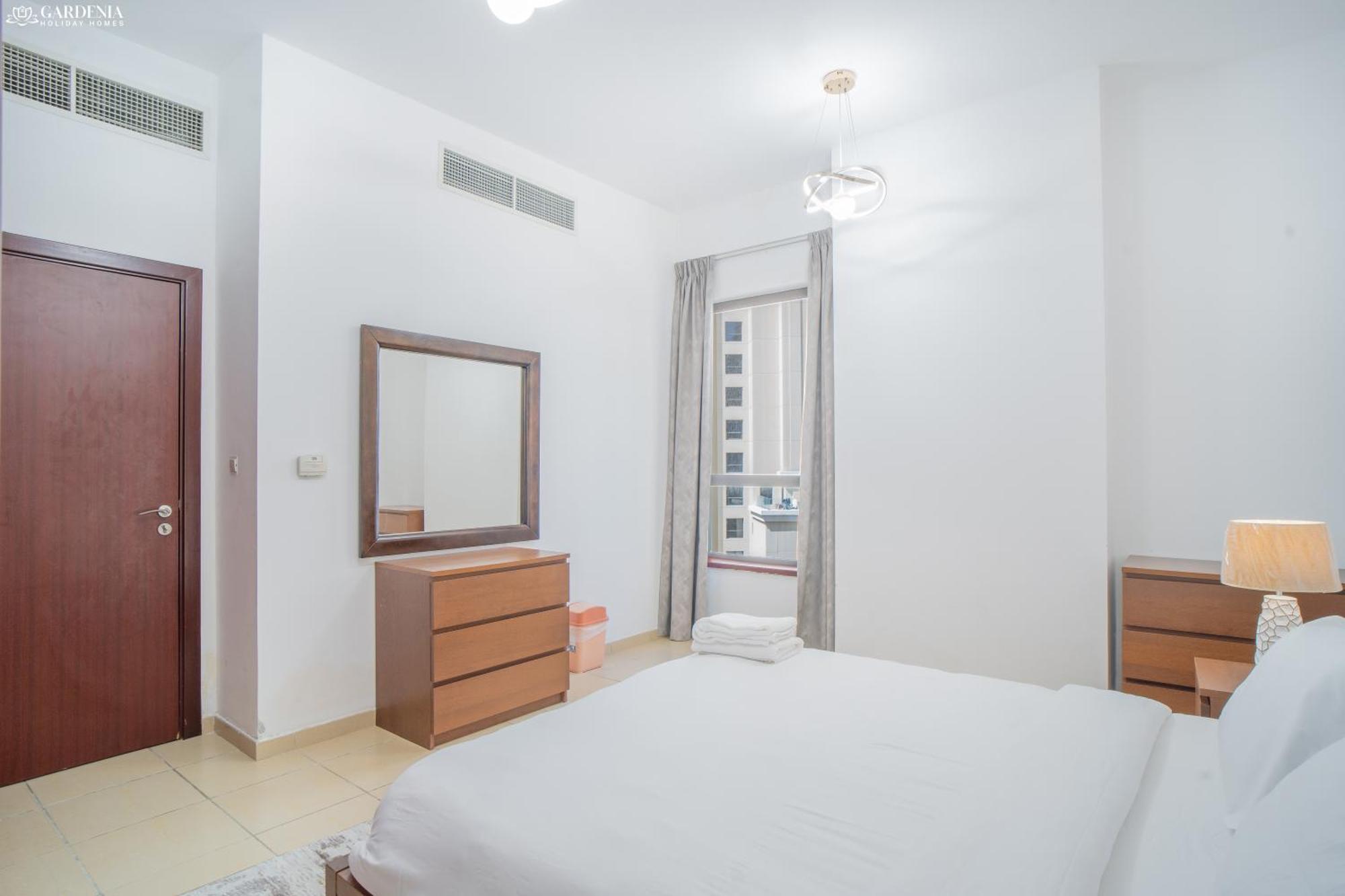Apartment Jbr The Walk - Shams 2, Spacious Accommodate 7 Adults With 5m Walk To The By Gardenia *