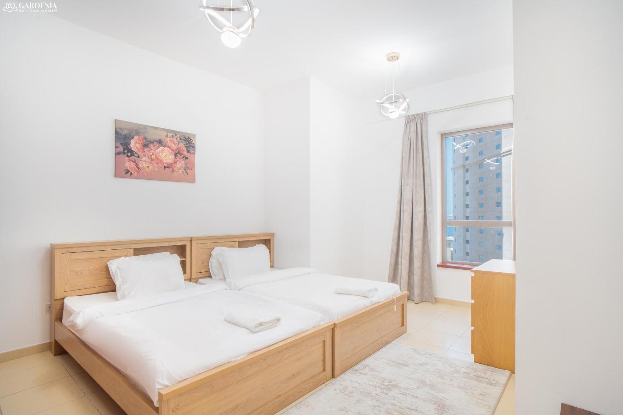 Jbr The Walk - Shams 2, Spacious Accommodate 7 Adults With 5m Walk To The By Gardenia Apartment Dubai