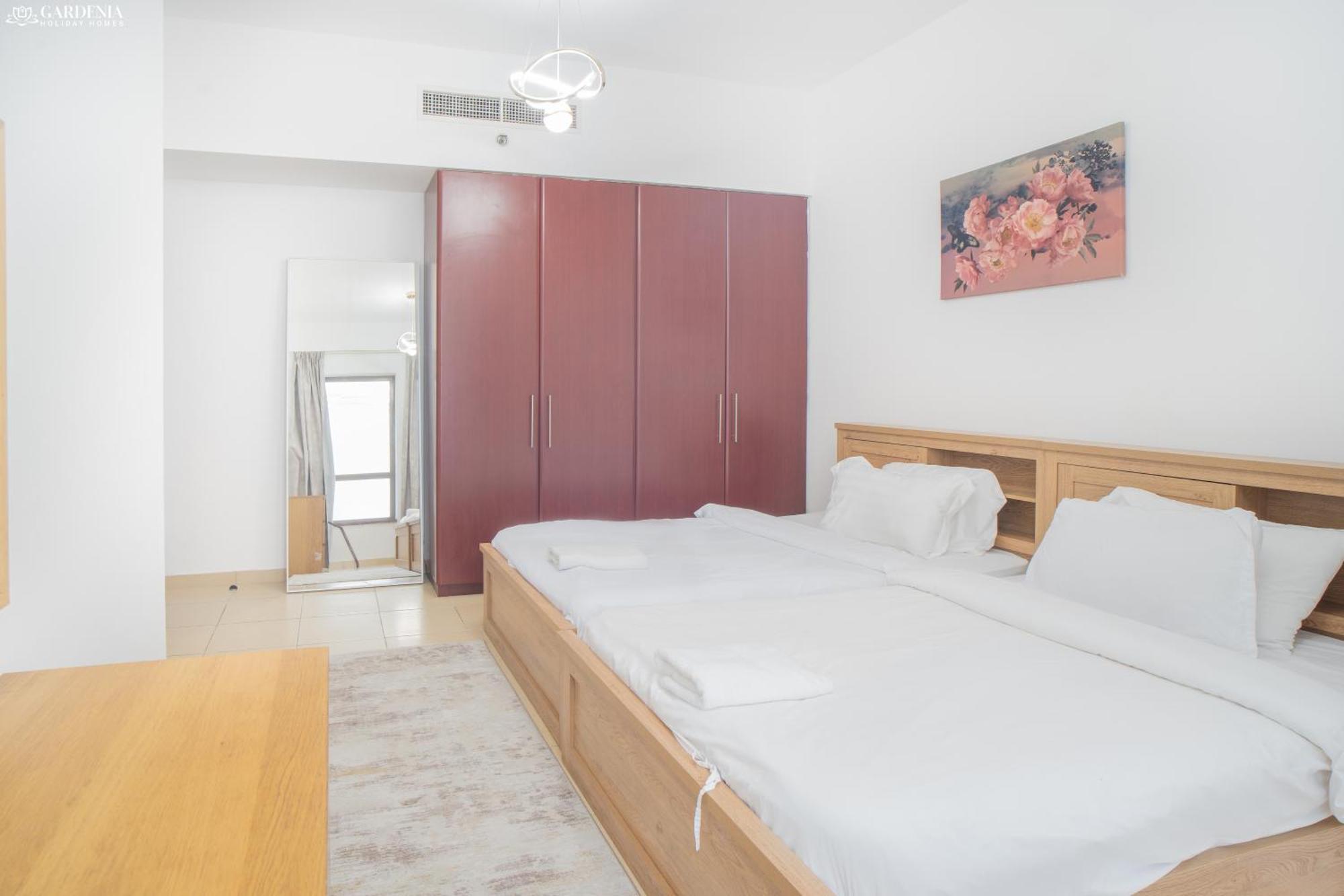 Jbr The Walk - Shams 2, Spacious Accommodate 7 Adults With 5m Walk To The By Gardenia Apartment Dubai