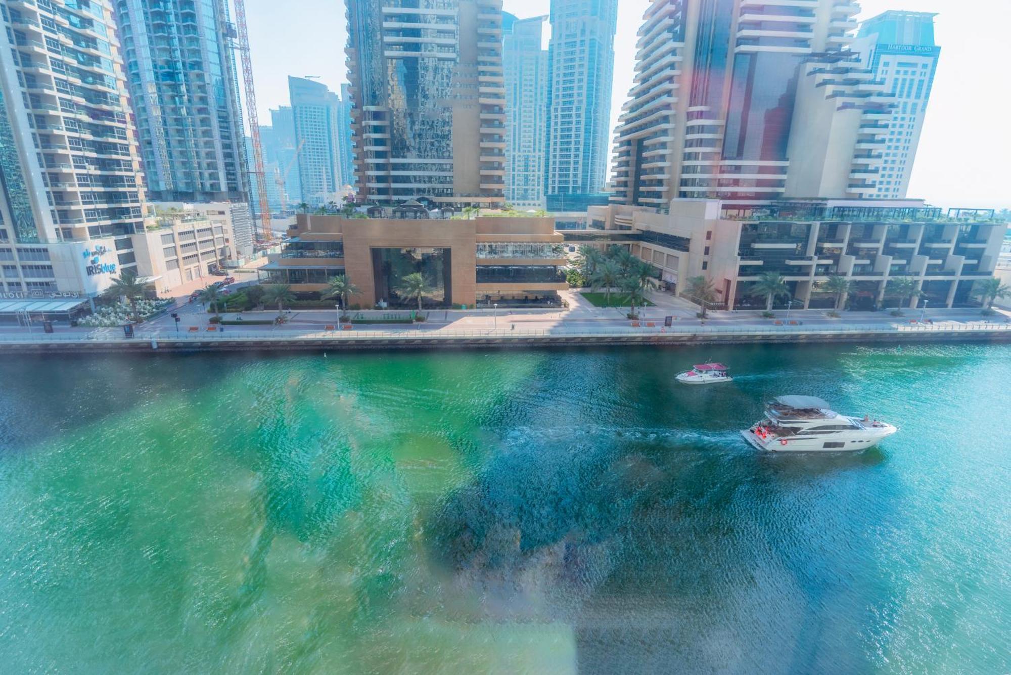 Cayan Tower Marina - By Of Choice