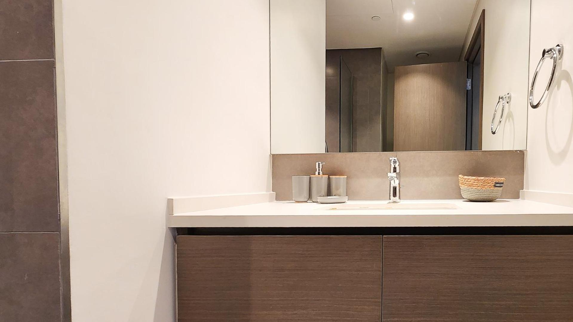 Apartamento Chic New 2br Creek Gate By Tanami Homes