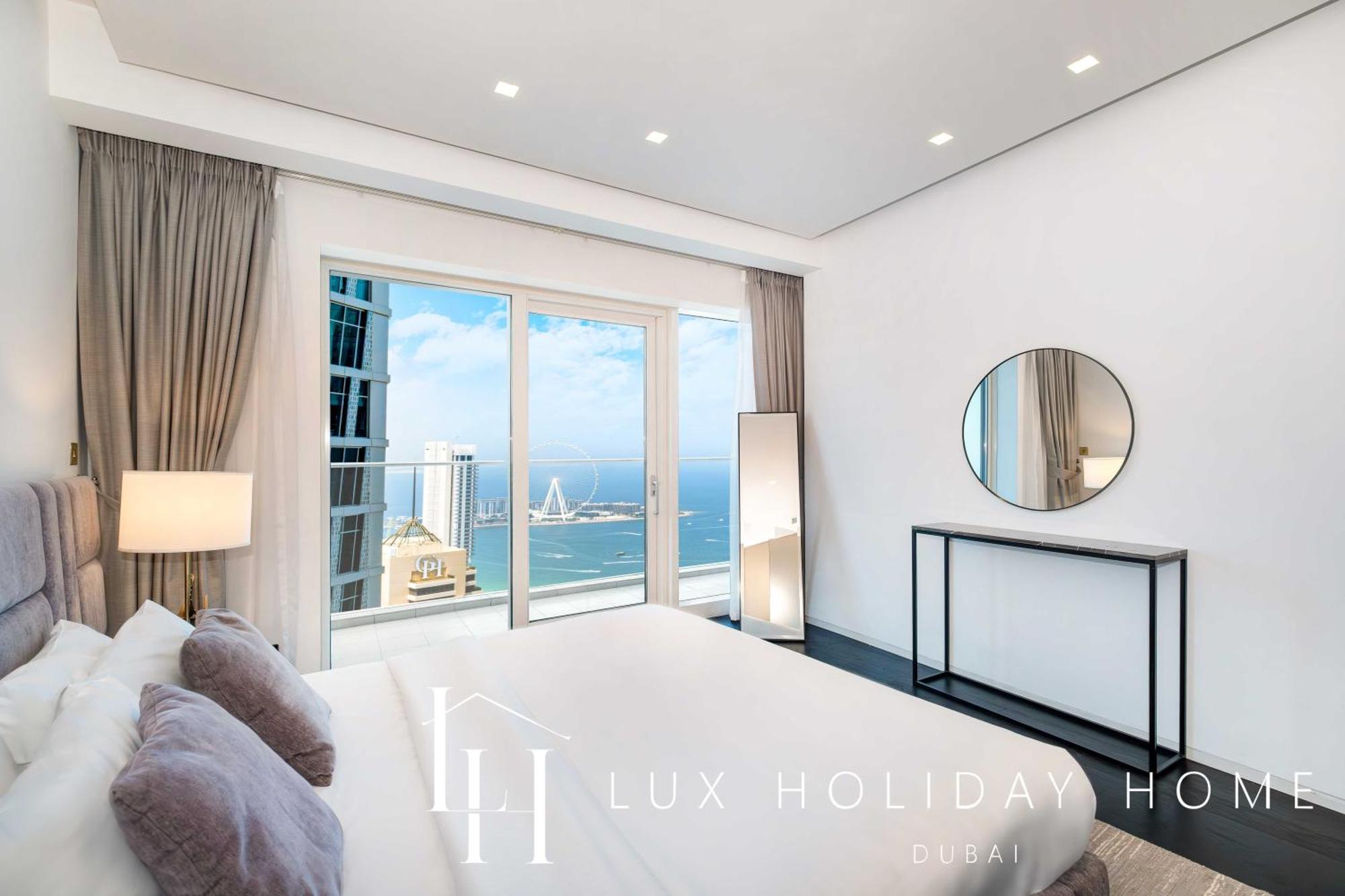 Lux - Lavish With Full Palm Jumeirah View 3