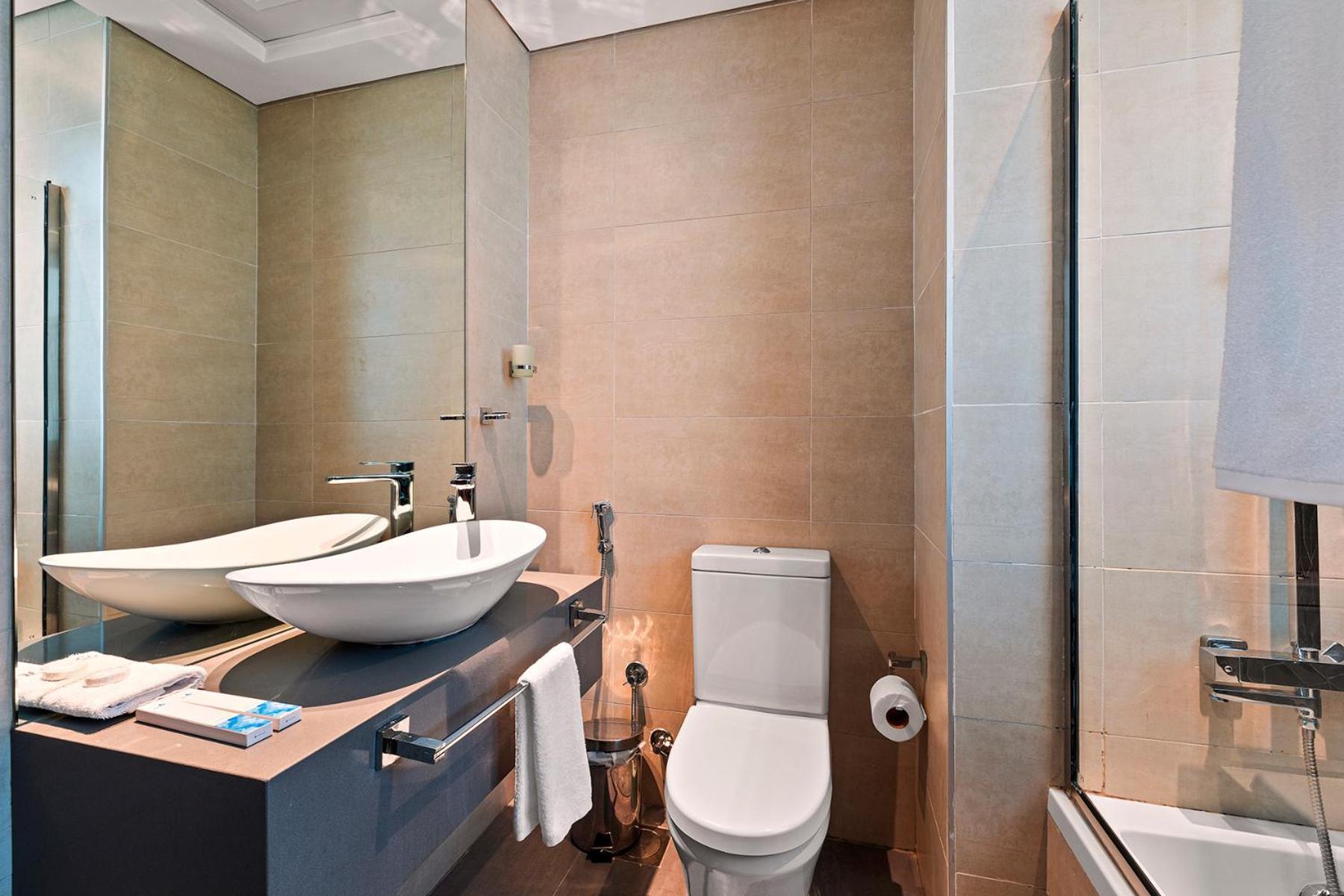 Unlock Metropolis Business Bay Apartamento Dubái