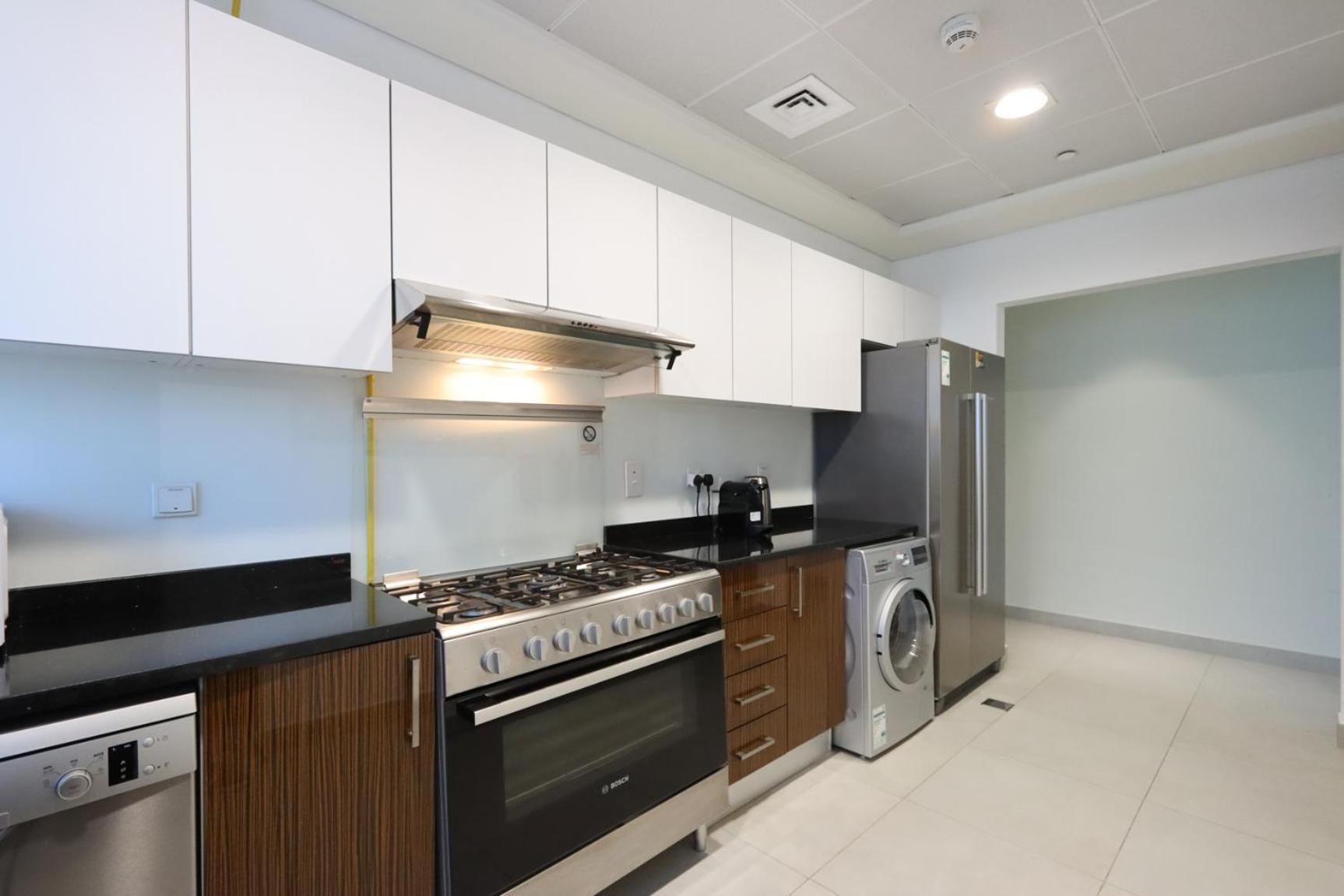 Appartement Livbnb - 2 Bedroom In Marina Arcade Dubaï