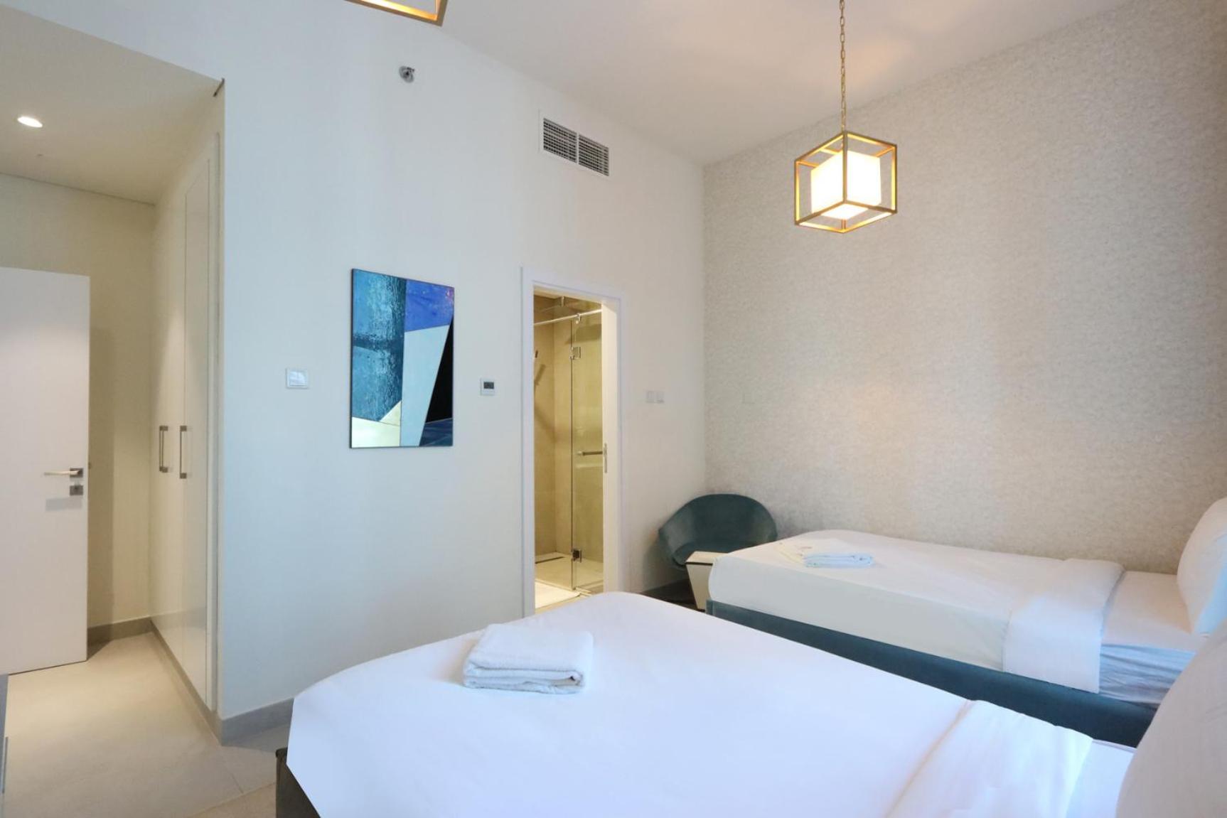 Appartement Livbnb - 2 Bedroom In Marina Arcade Dubaï