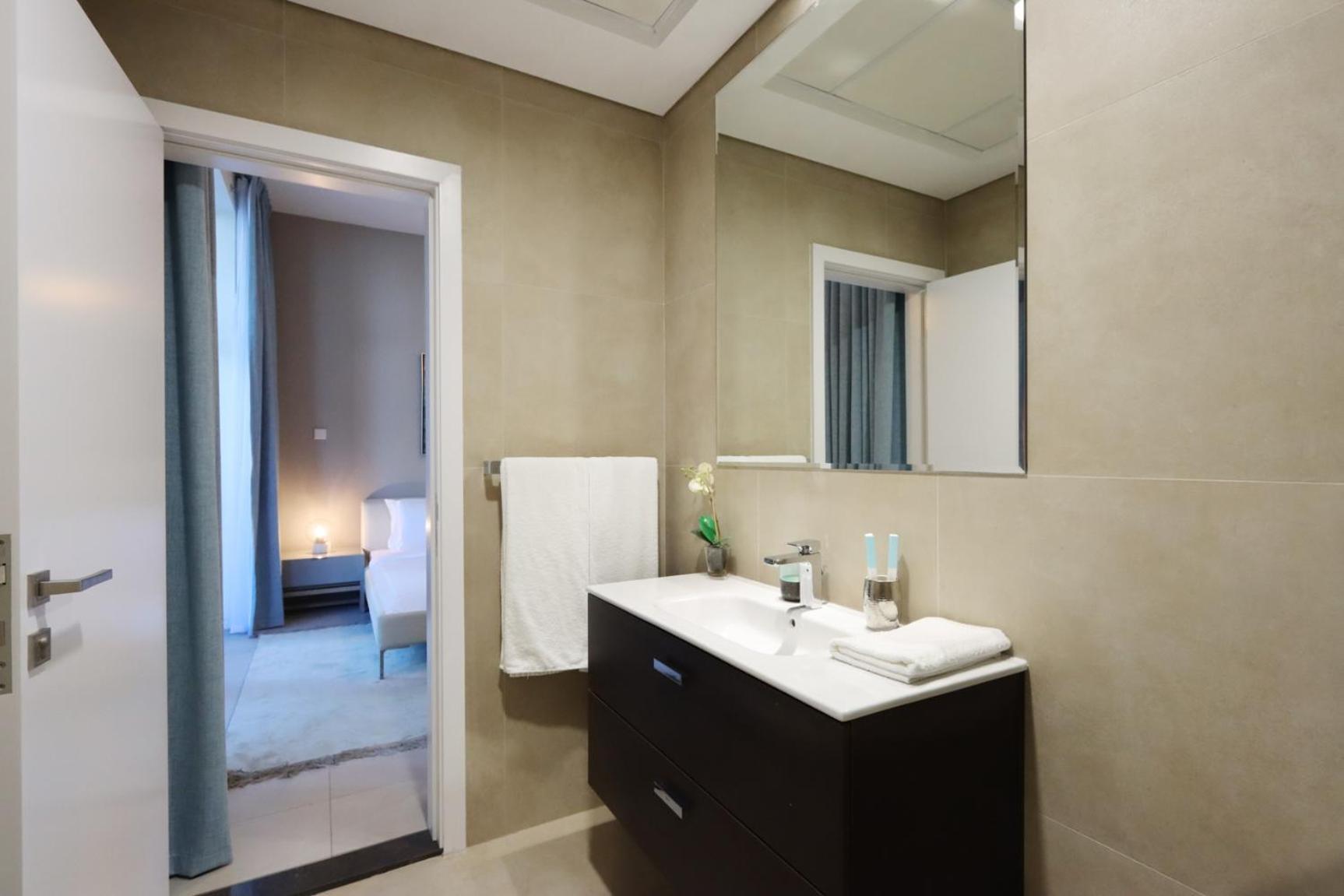 Appartement Livbnb - 2 Bedroom In Marina Arcade *