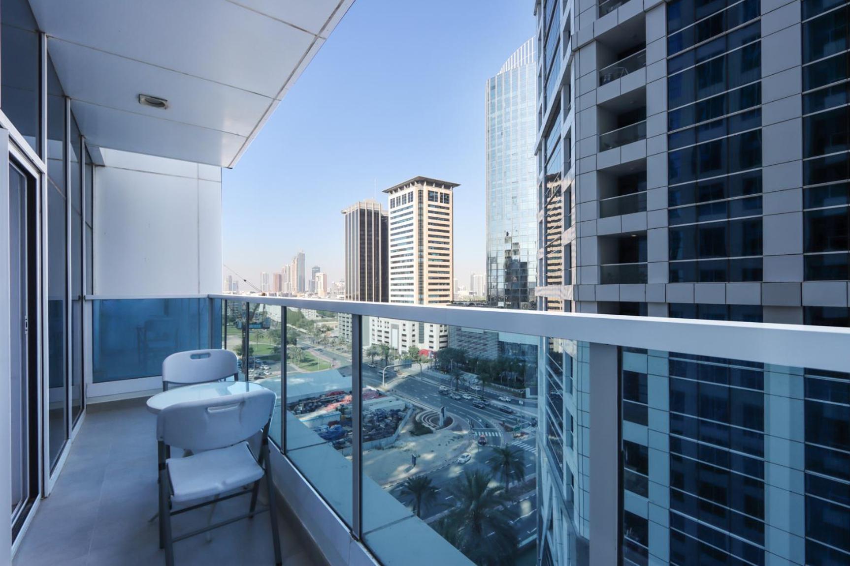 Livbnb - 2 Bedroom In Marina Arcade * Dubaï