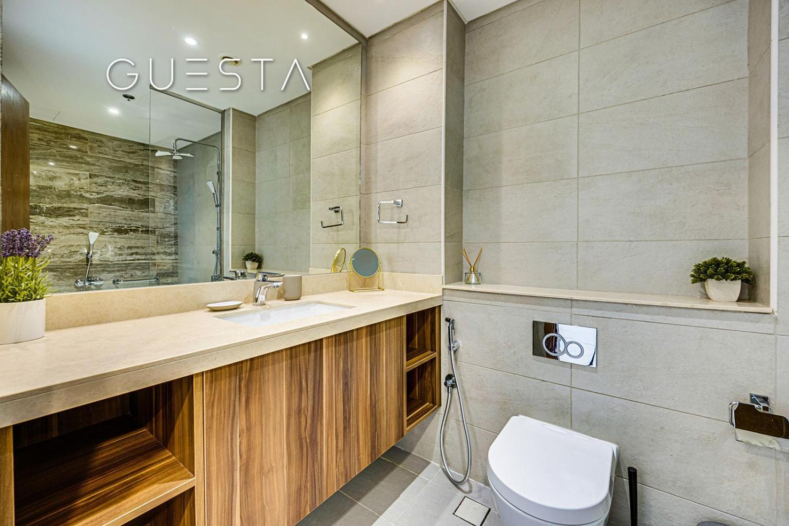 Azizi Mina The Palm, Free And Pool Access Apartemen *