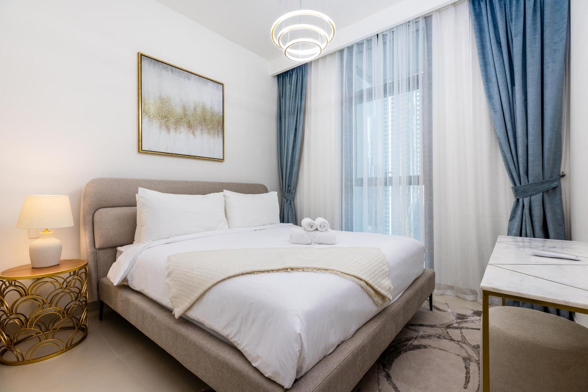 Waves Homes - Burj Crown Tower Apartamento *
