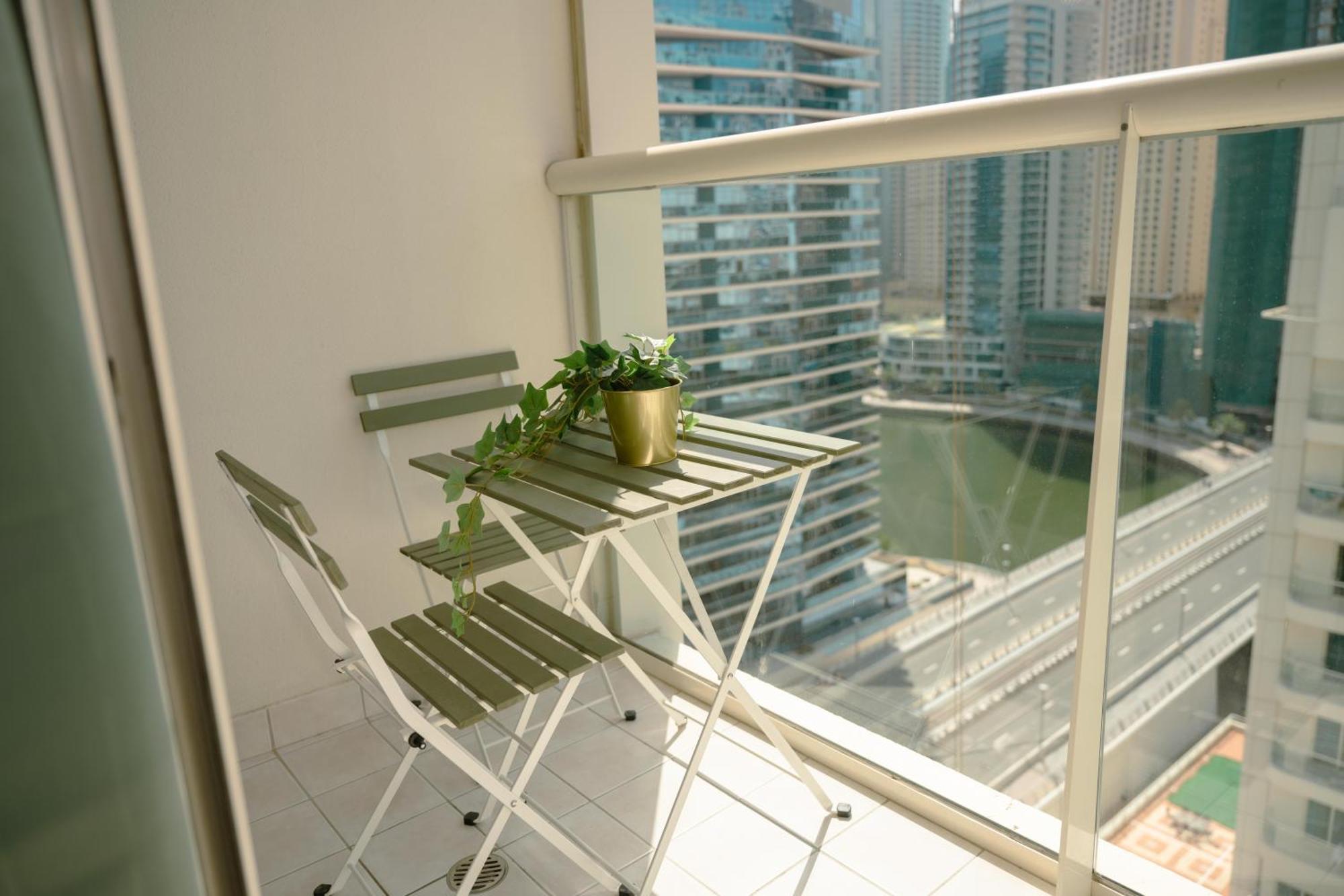 Marina View 2 Bedrooms Apartment-gladiolus-by Grand Vista Сasa de vacaciones Dubái