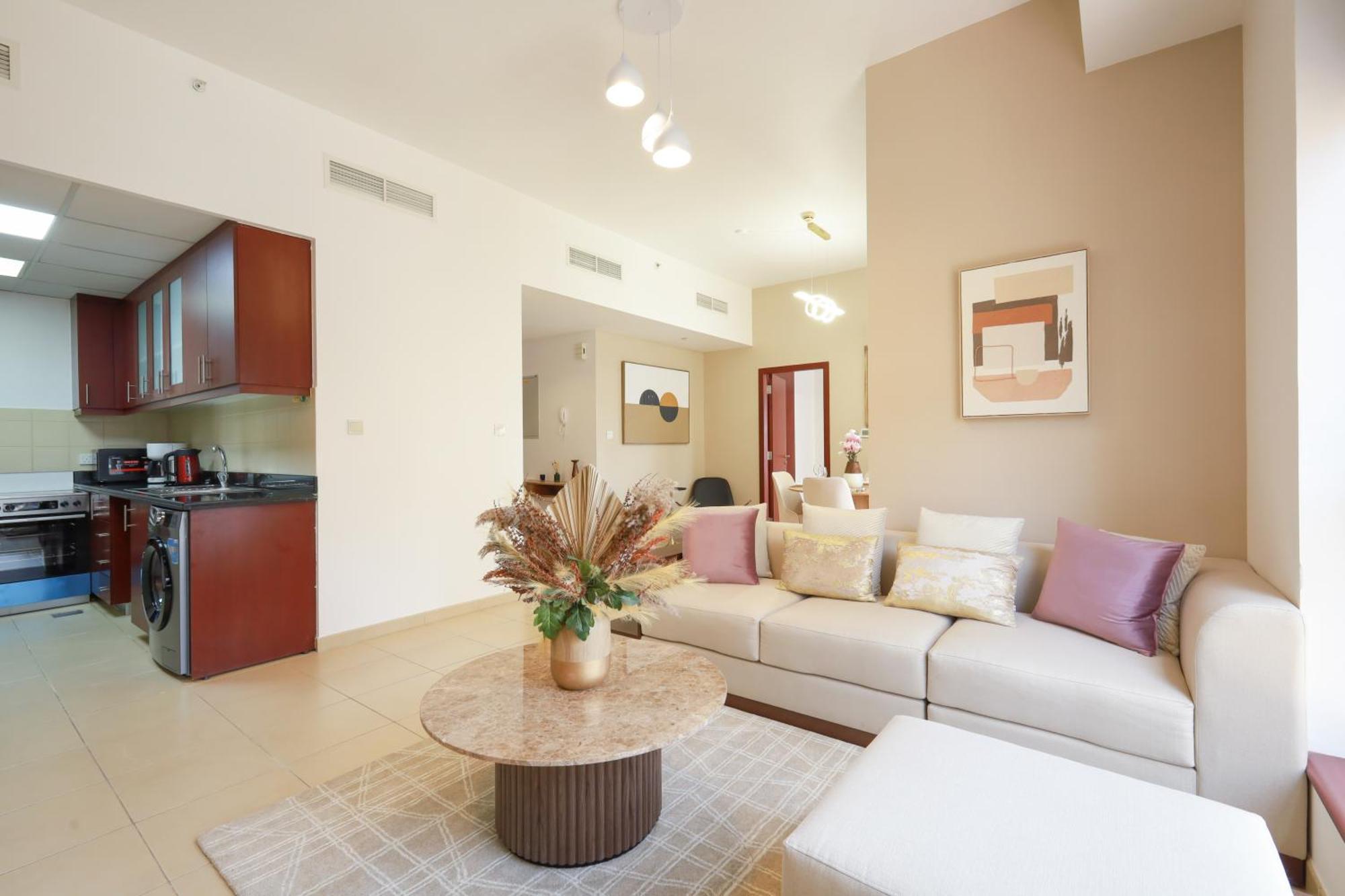 Elegant 1 Bhk In Jbr Near By Truebleu Appartement