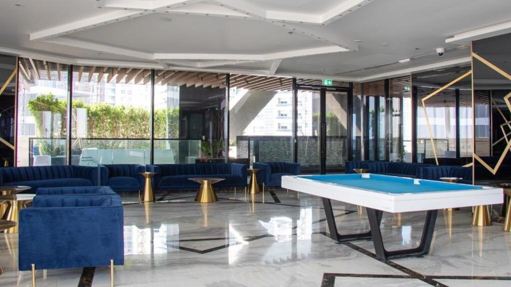 Apartment Aws Homes - Luxury Living Besides Canal