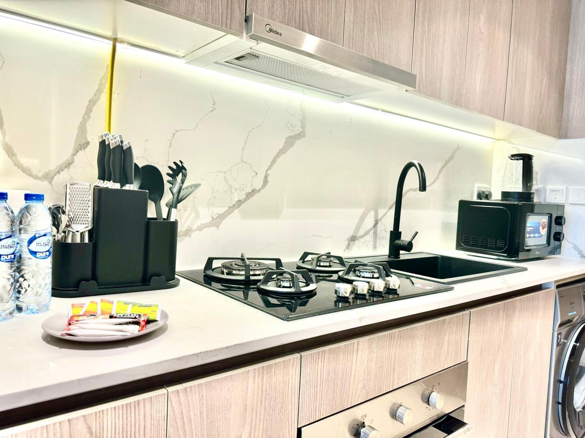 Ashri Hh, Standard In Apartment