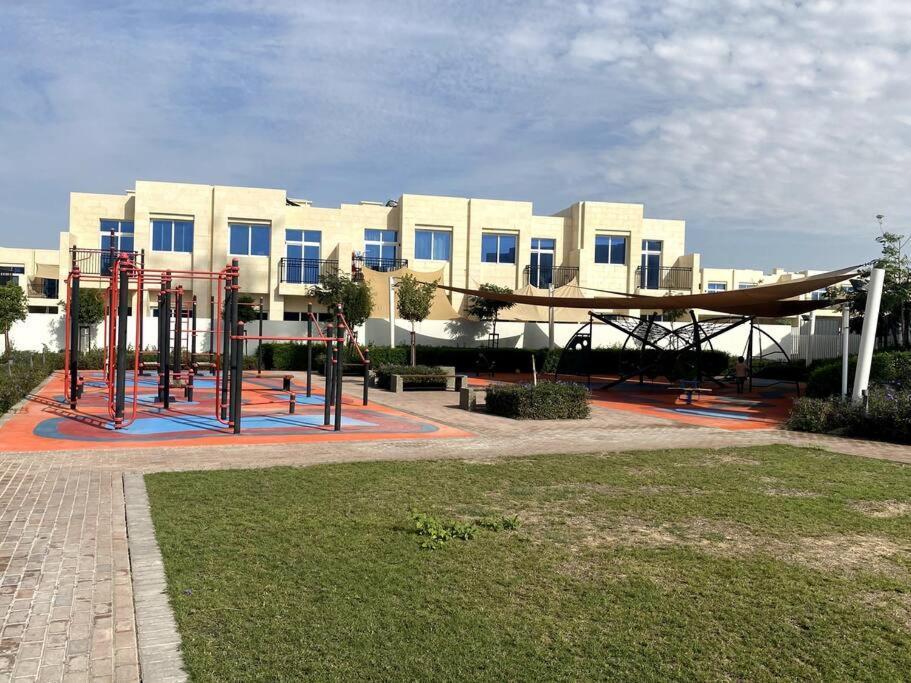 Ferienhaus Damac Hills 2 Retreat- Tranquil Luxe, Beyond With Waterpark Dubai