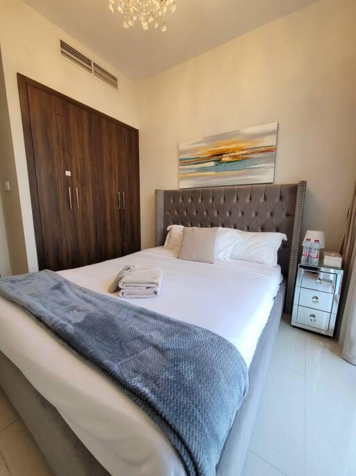 Ferienhaus Damac Hills 2 Retreat- Tranquil Luxe, Beyond With Waterpark Dubai