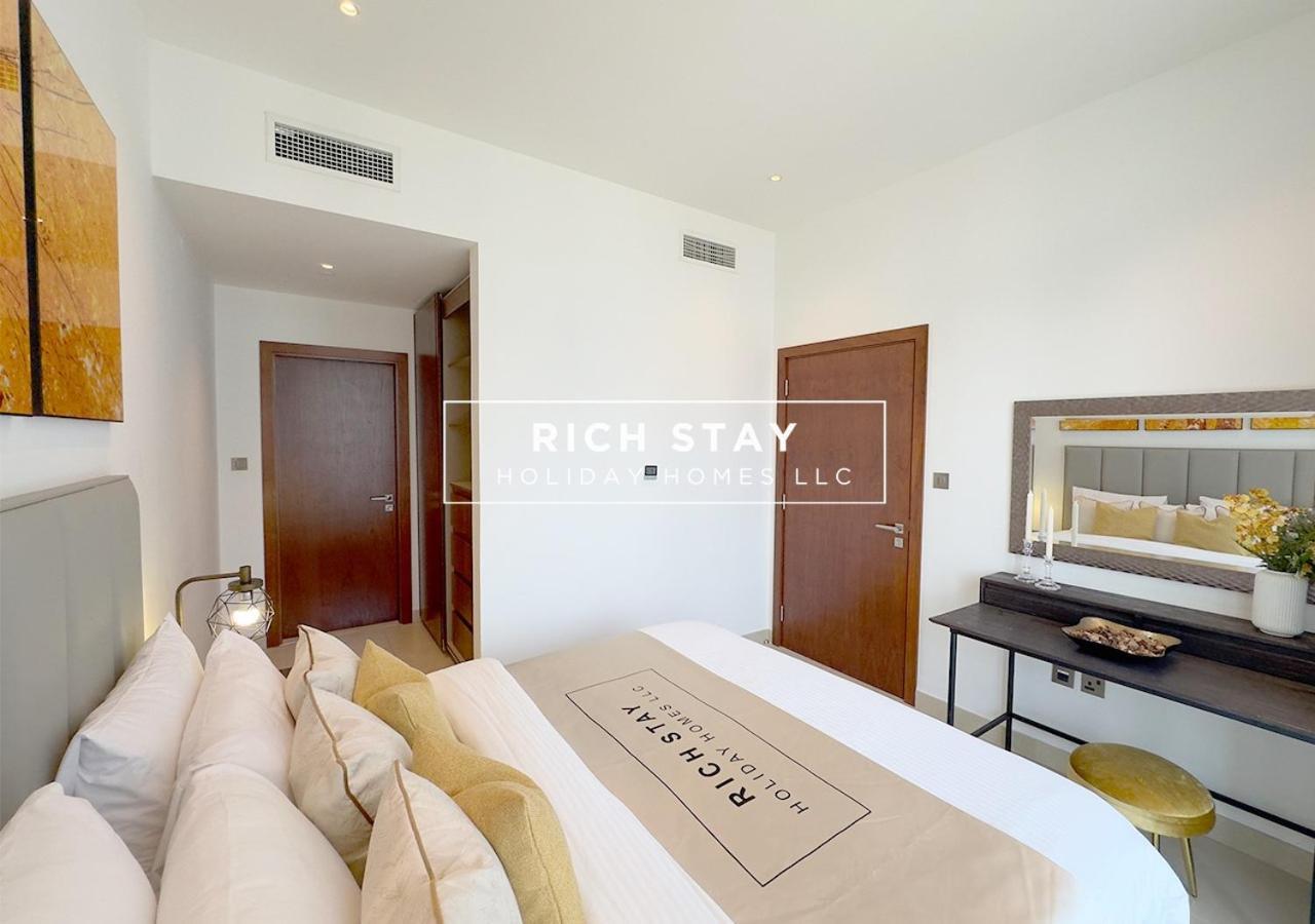 Phenomenal 1br In Marina Gate 2,full Marina View Apartamento