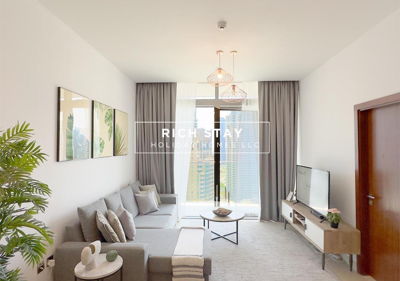Phenomenal 1br In Marina Gate 2,full Marina View Apartamento *