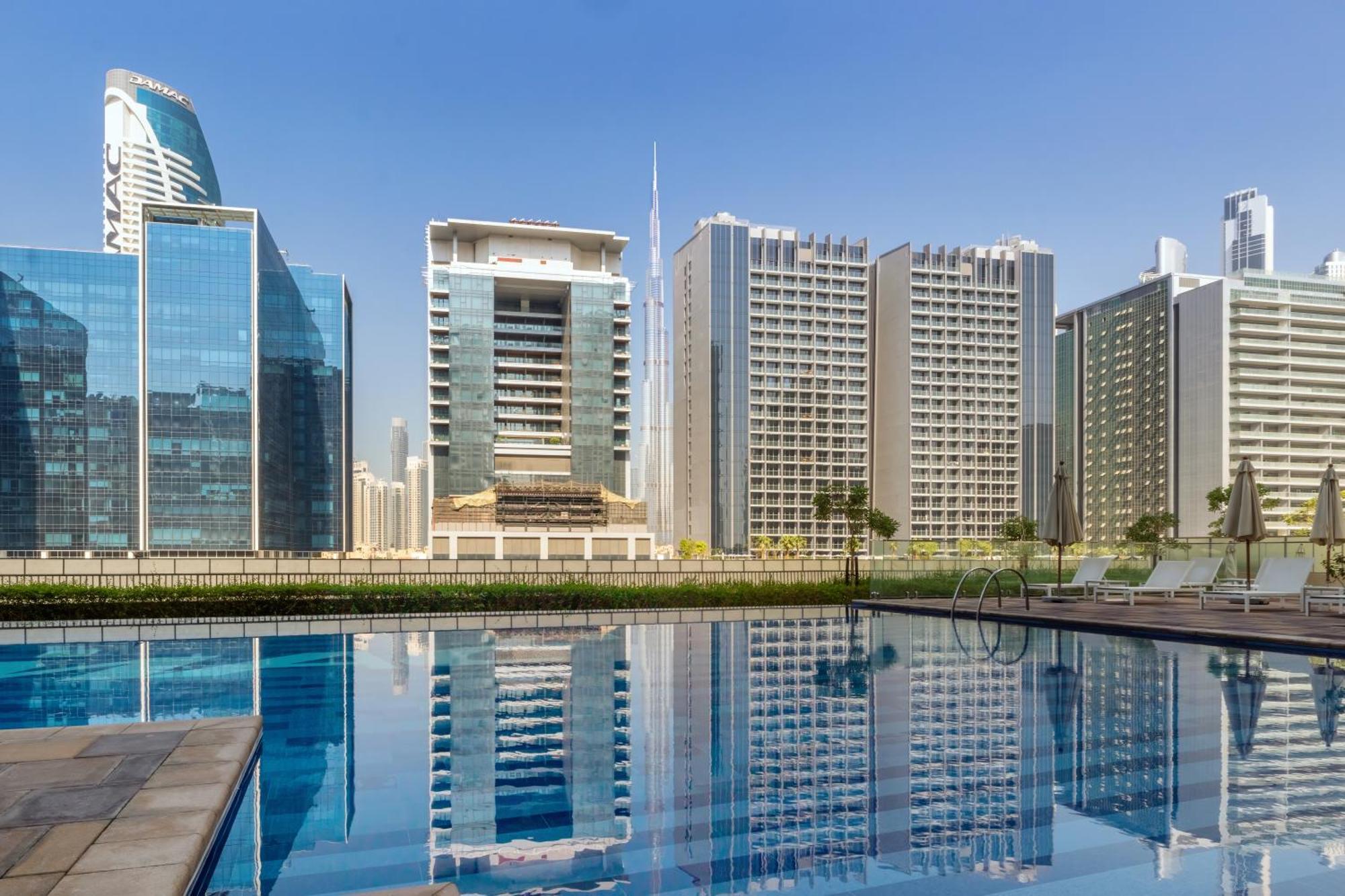 Stylish High Floor With Burj View *