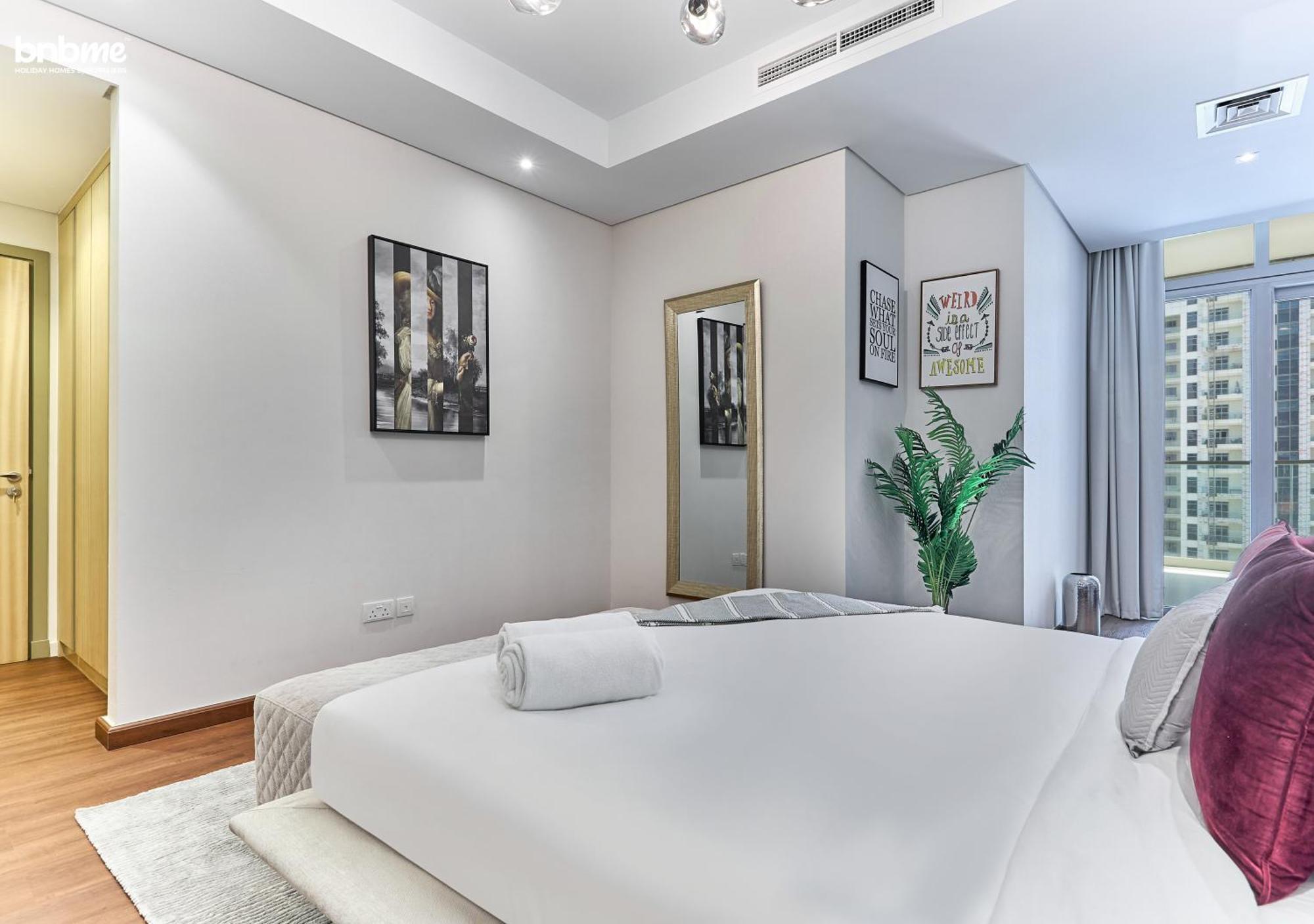 Bnbmehomes - Paramount Midtown Apartemen Dubai