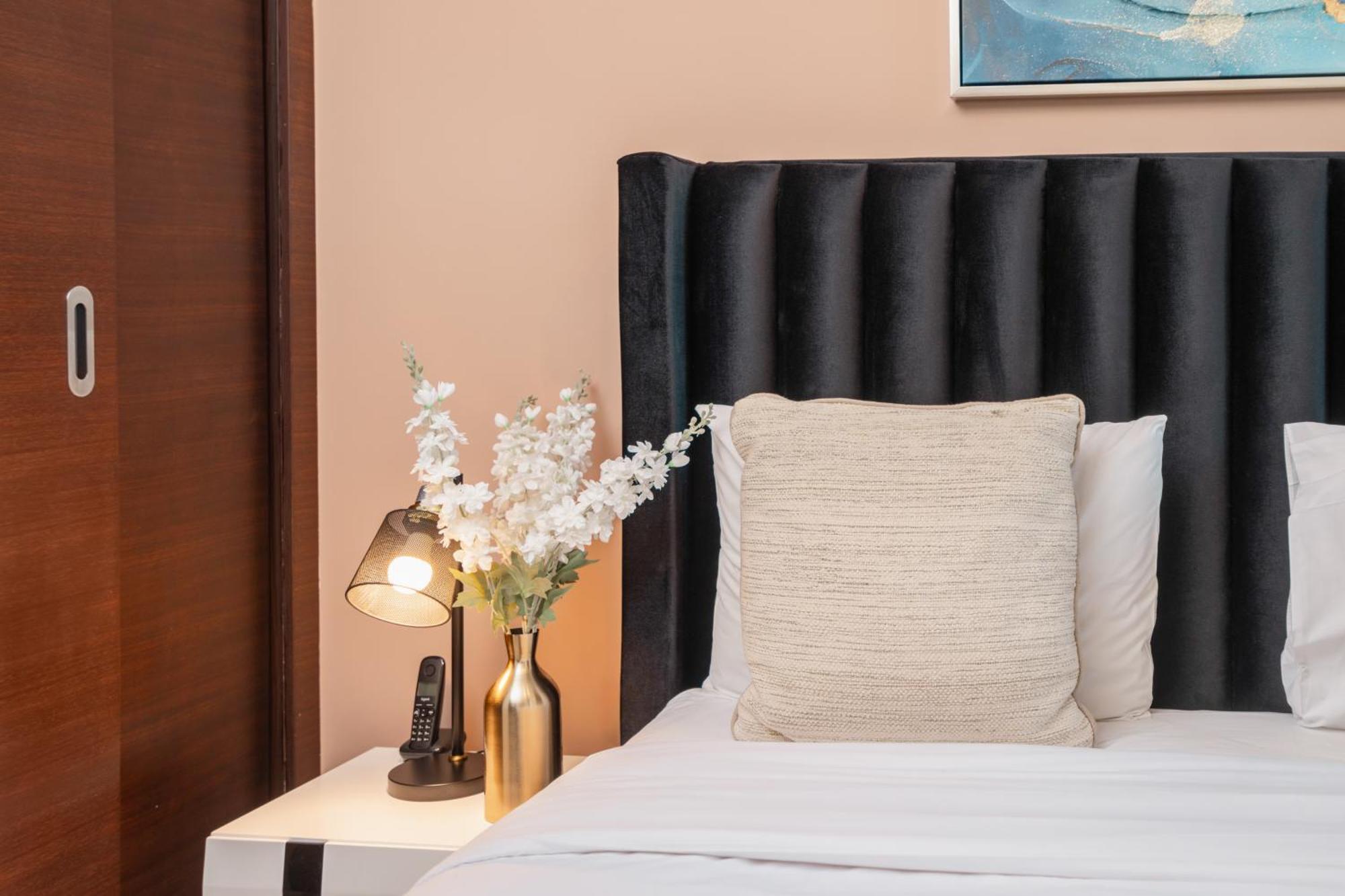 Prime Retreats - Sparkle Tower Marina Appartamento Dubai
