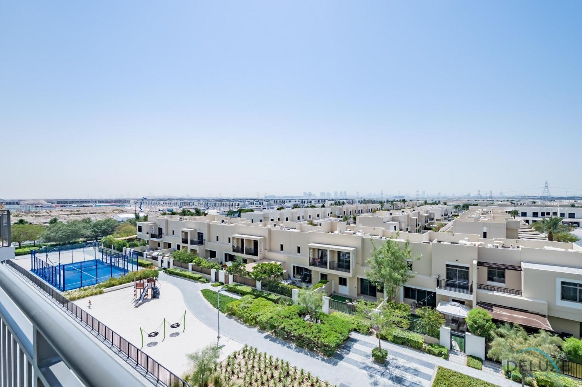 Delightful 2br In Town Square Safi 1a, Dubailand By Deluxe Homes Appartement *