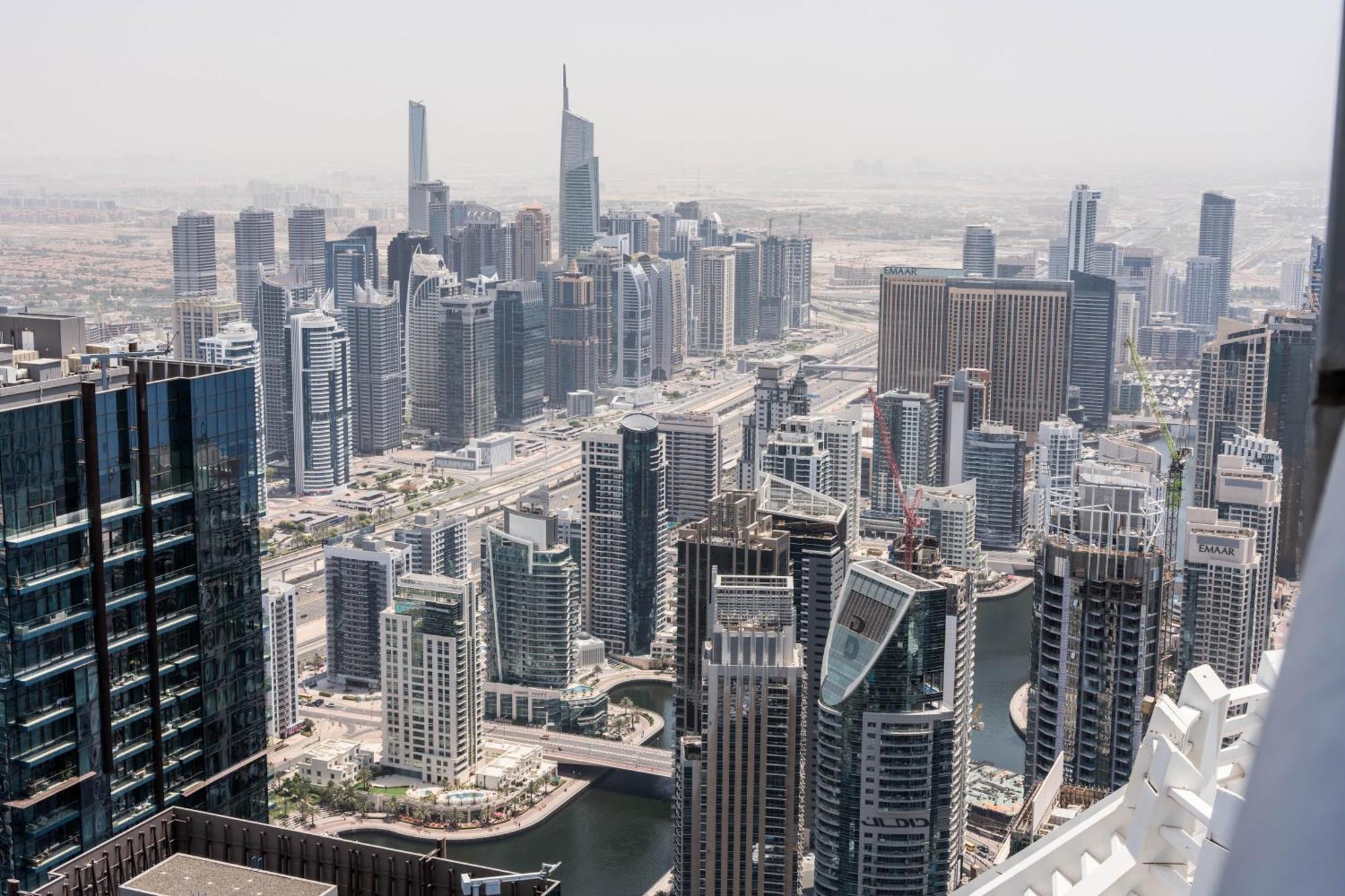 76th Floor- 2 Bedroom Princess Tower Palmview * Dubái