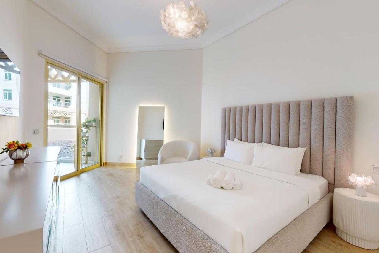 Al Msalli - Exquisite Three Bedroom Apartamento