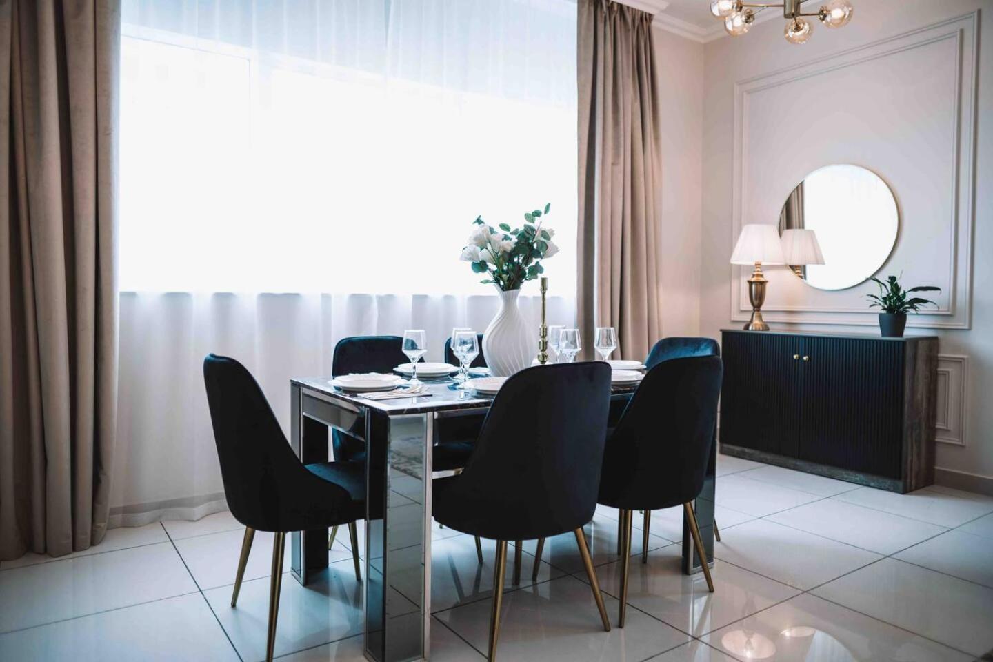 Gorgeous And Sea Views From A High-rise Dubái