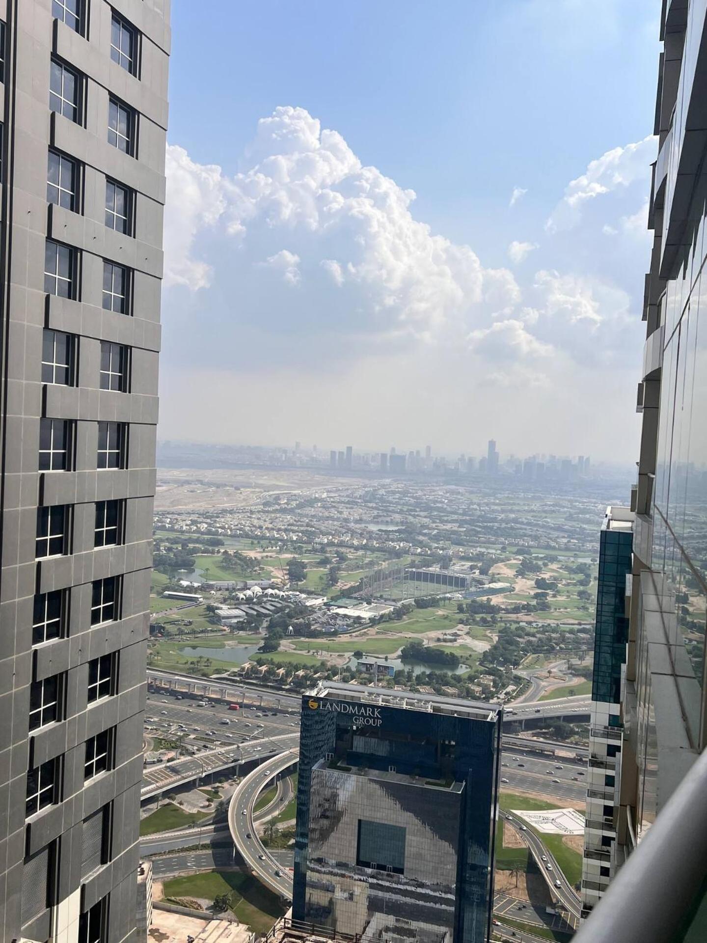 Views To Feed Your Soul On 60th Floor * Dubai