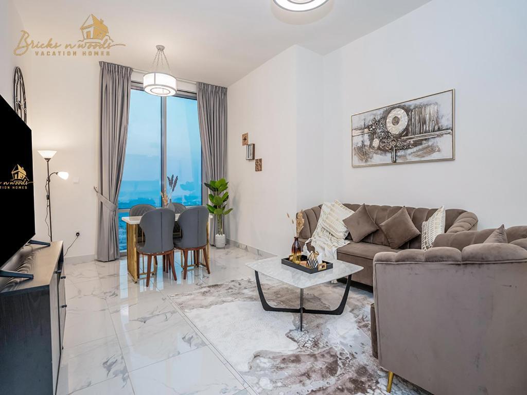 Modern High Floor Canal View1 Bhk Dubaï