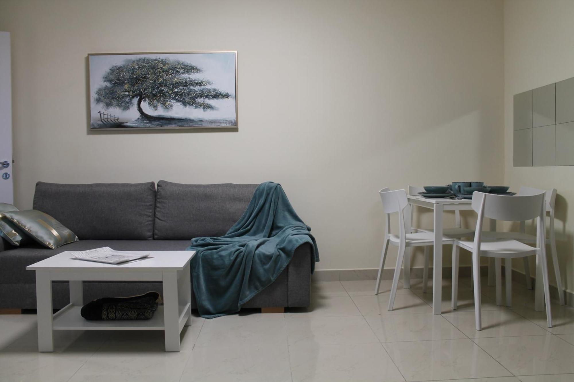 Appartement Newly Furnished 1 Bedroom, High Floor, Amazing View, Close To Metro *