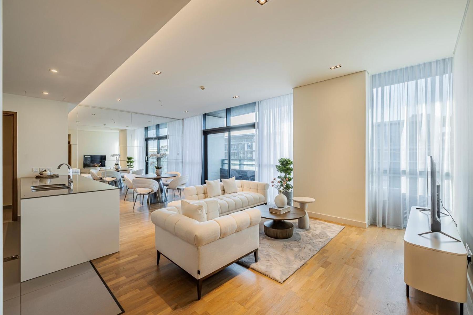 1 Bed Community View 5th Fl Walk B7 * Dubai