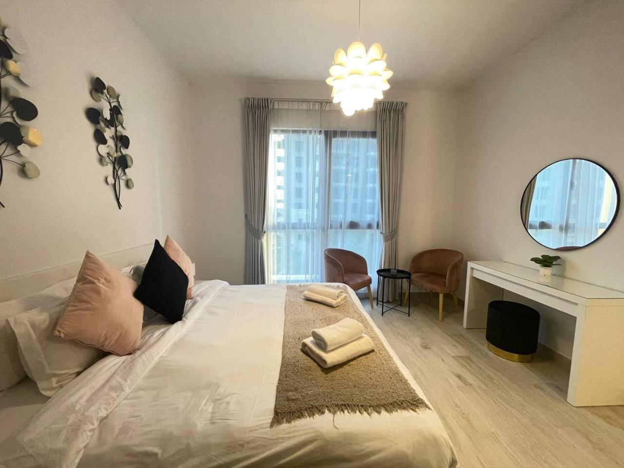 Luxe & Comfy Madinat Jumeirah - With Scenic Views - Pool Managed By Sunnyhomes * Dubai