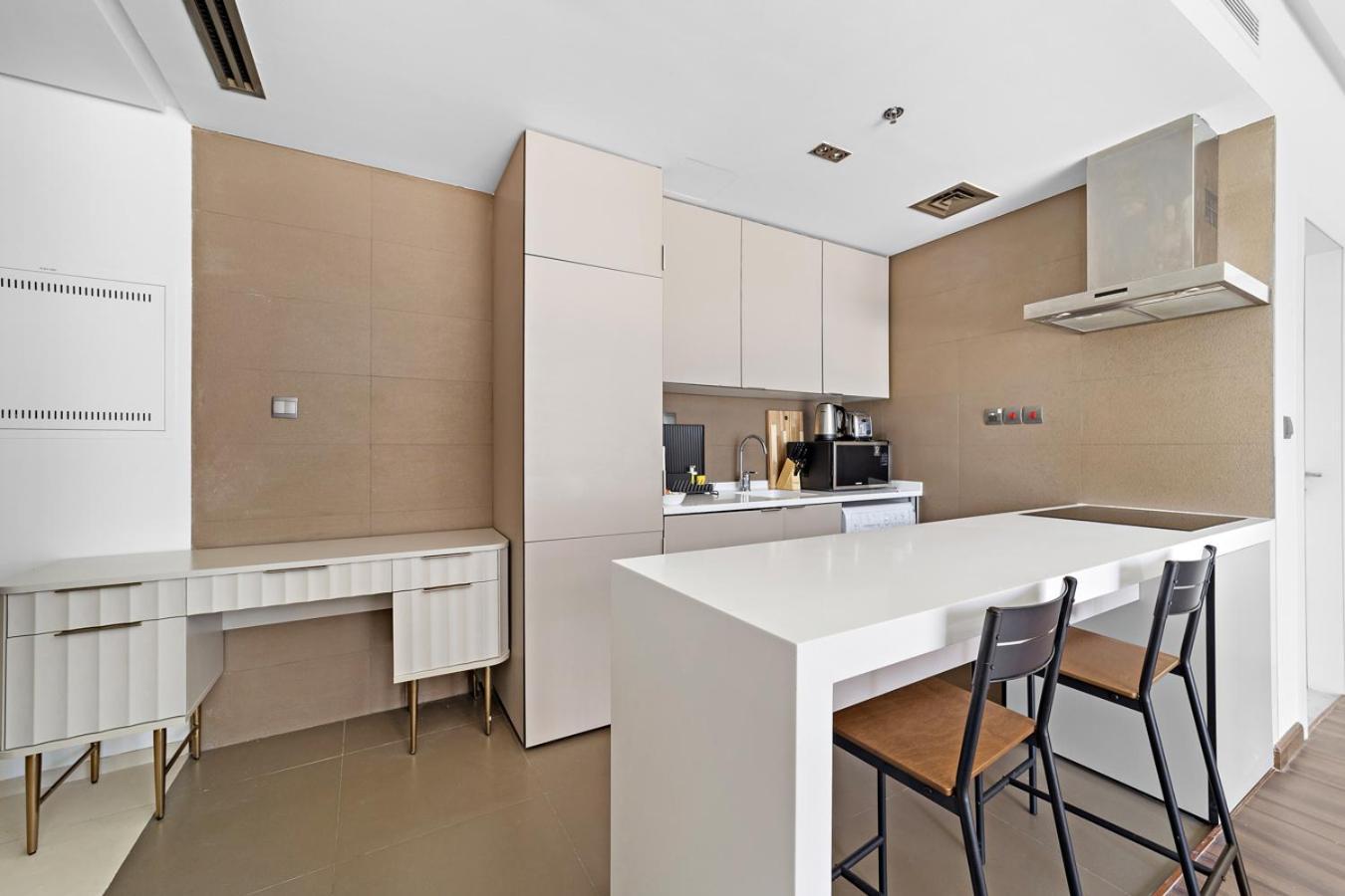 Stonetree - Brand New 1 Bedroom In Prime Location Appartement
