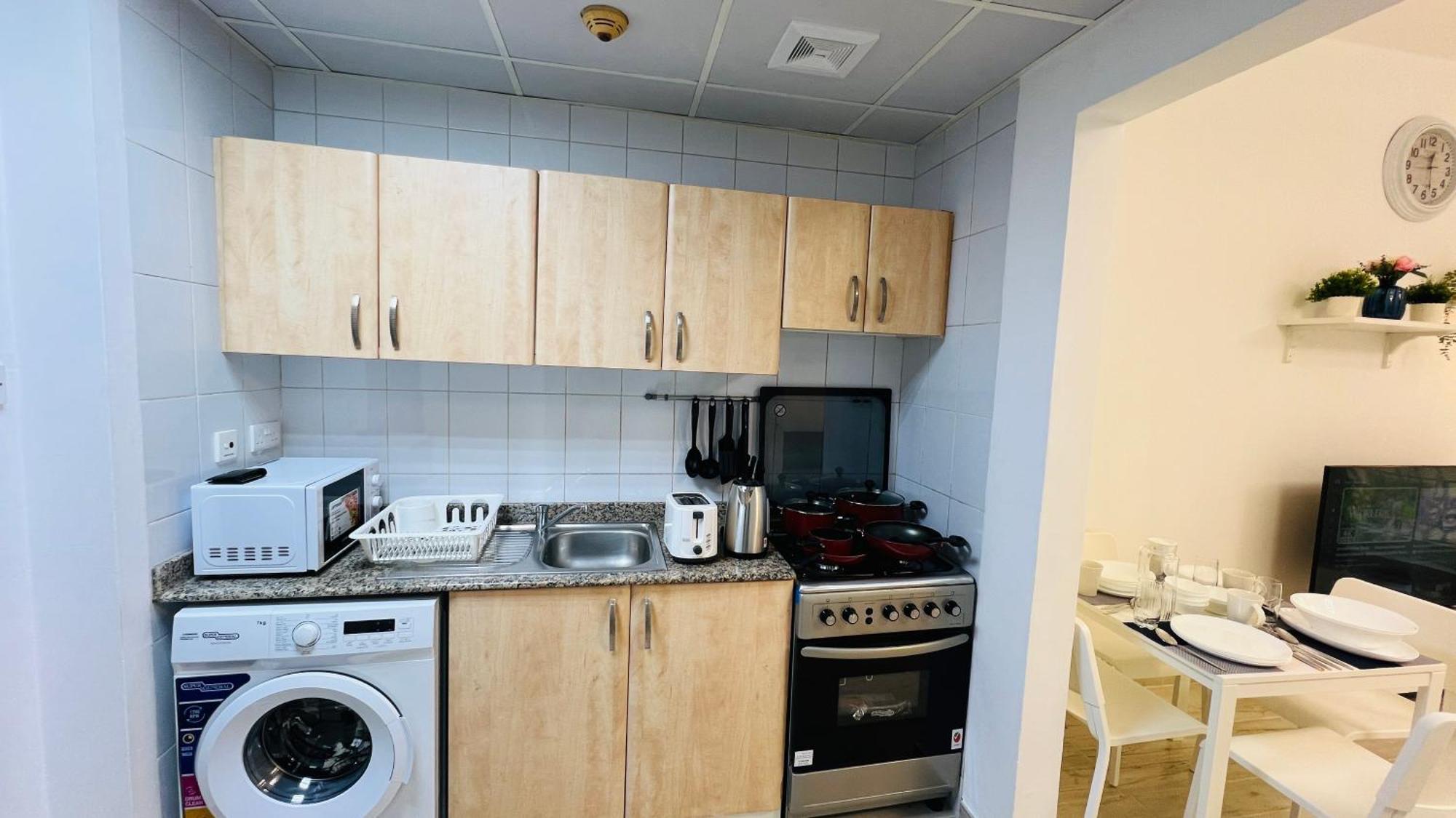 Spacious Furnished With Balcony Spain Cluster International
