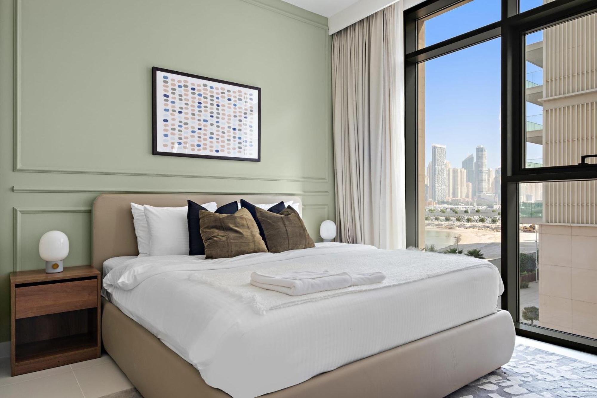 Silkhaus Large 3br Maid Elegant Marina View *