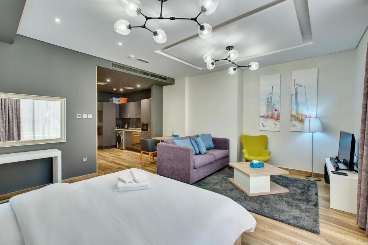 Jumeirah Residents, Sadaf 7
