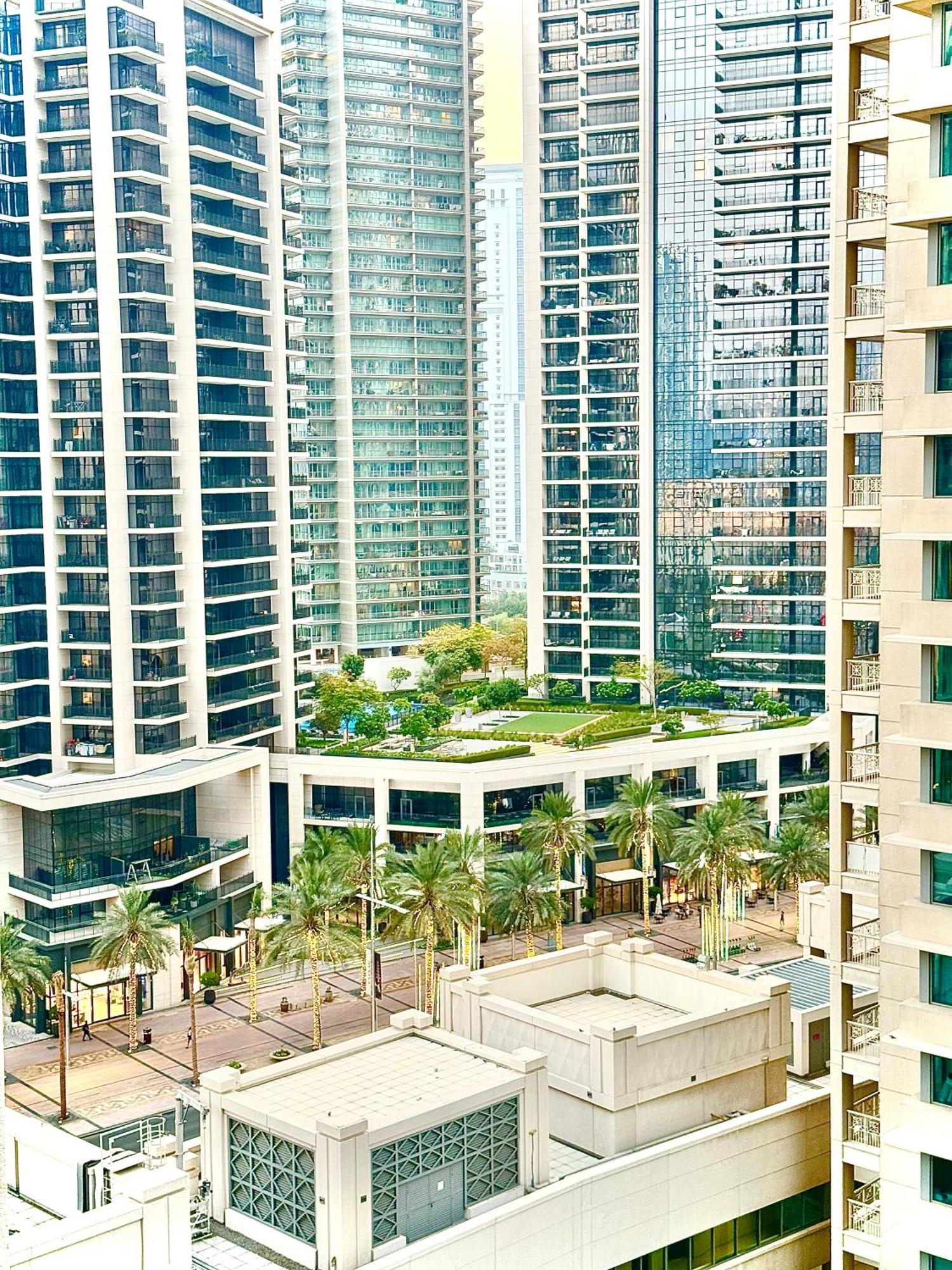 The Burj Khalifa Living - Spectacular Views Of Fountain - 3 Min Walk To Mall Apartamento Dubái