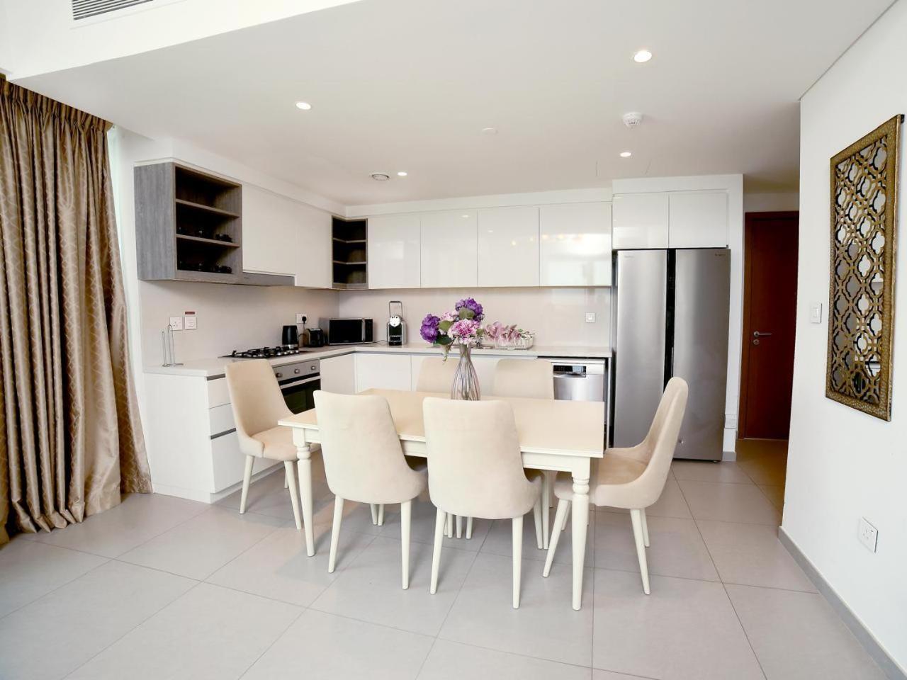 Downtown Views Mall 2-bedroom Haven * Dubaï