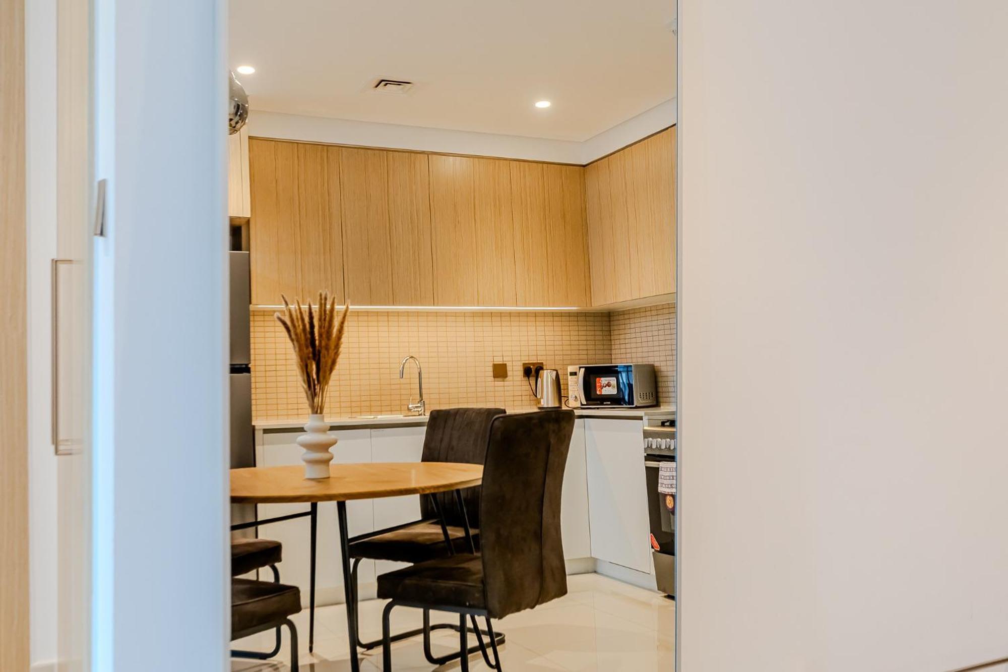 Apartemen New I Modern I 1bdr I 17 Icon Bay Tower 2