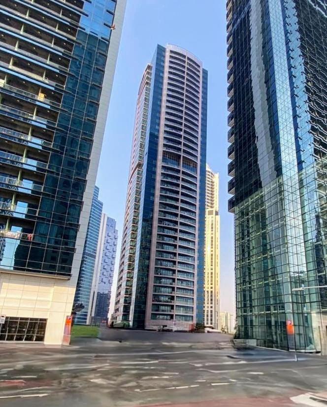 Apartamento Delux Marina The Bay 5 Min Jbr & 3 Min To Tram Station