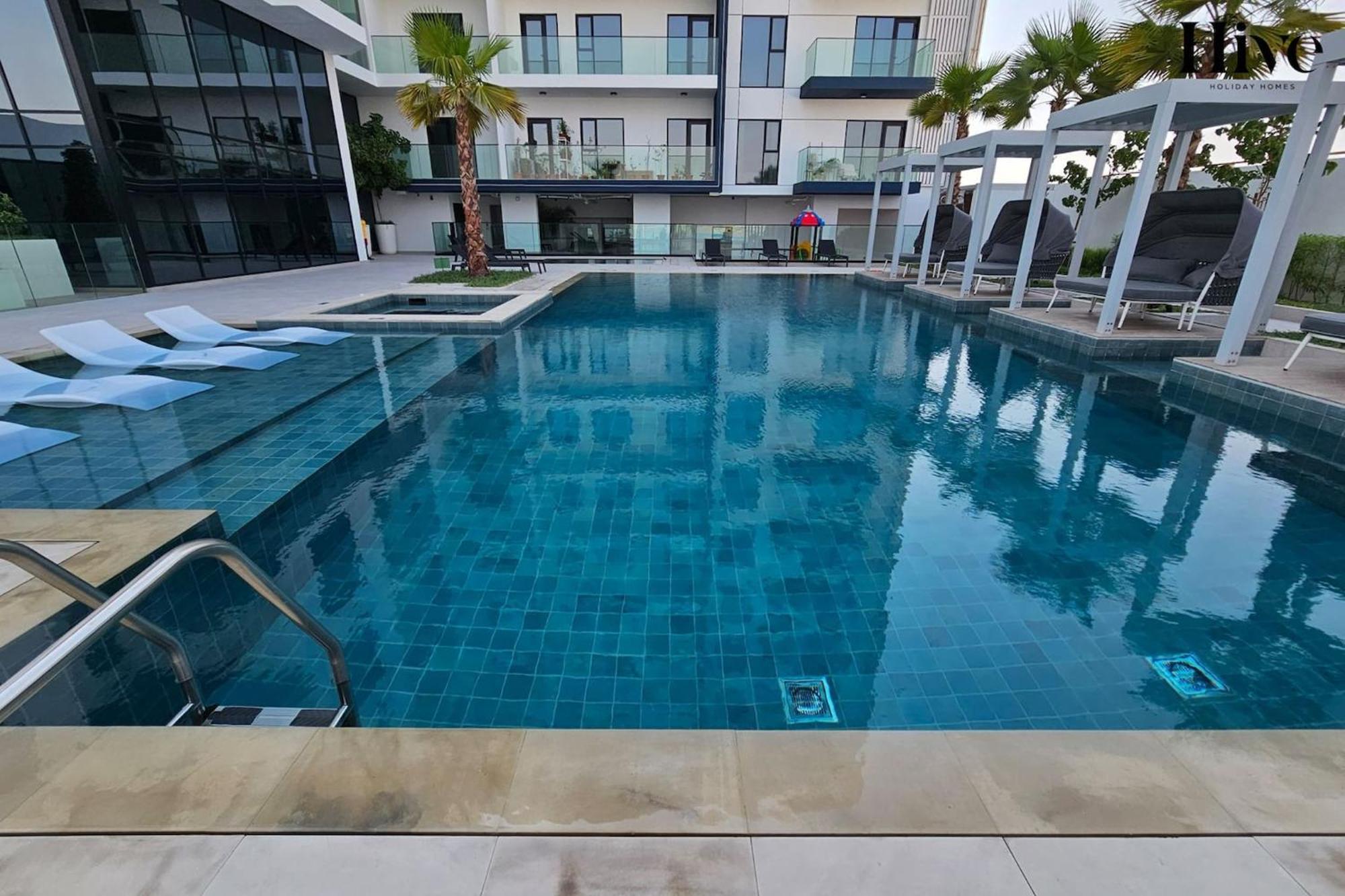 7 By Aurora 301 Apartment *
