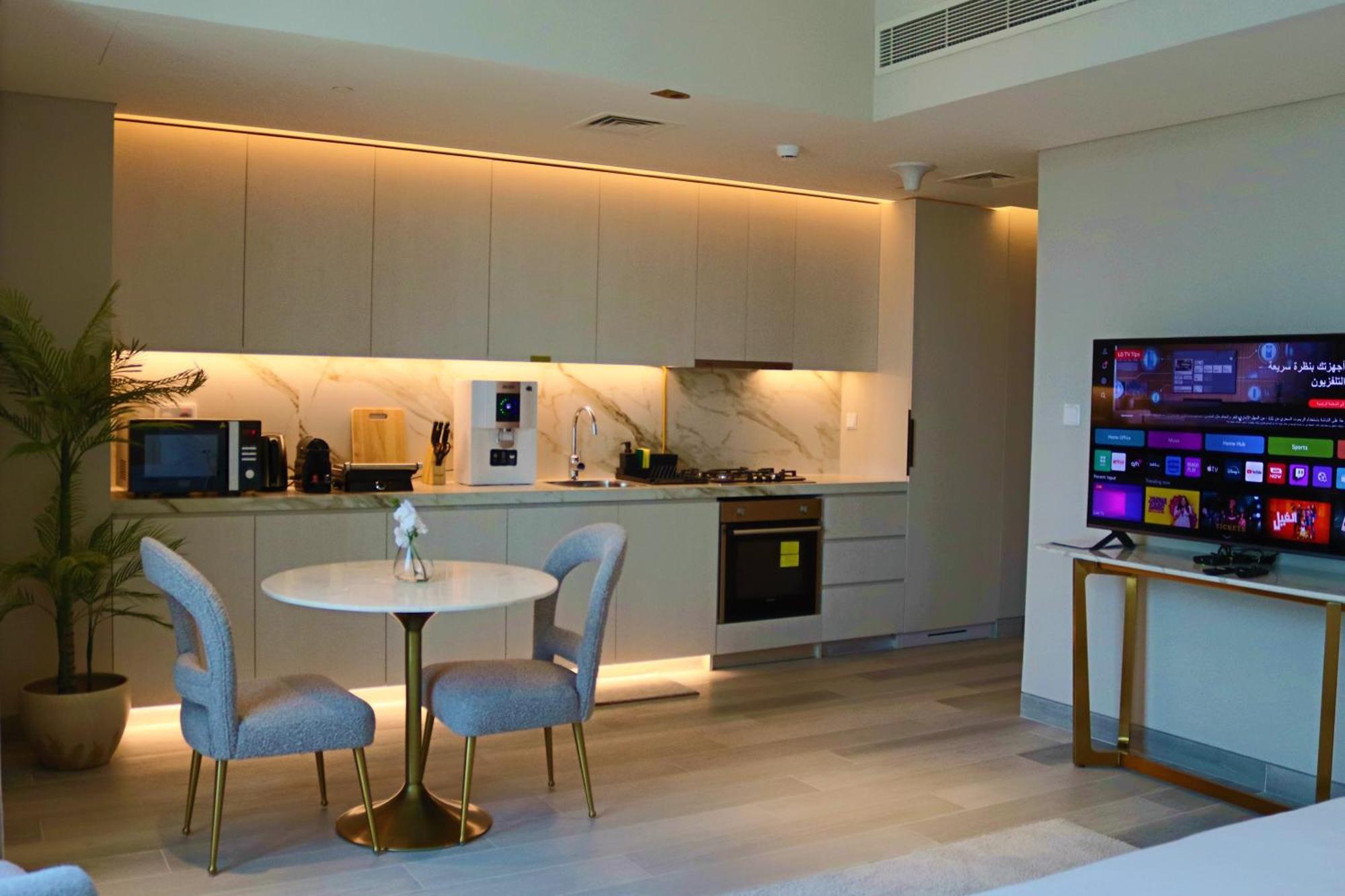 Apartemen Casa Royale Vacation - Marina Dubai