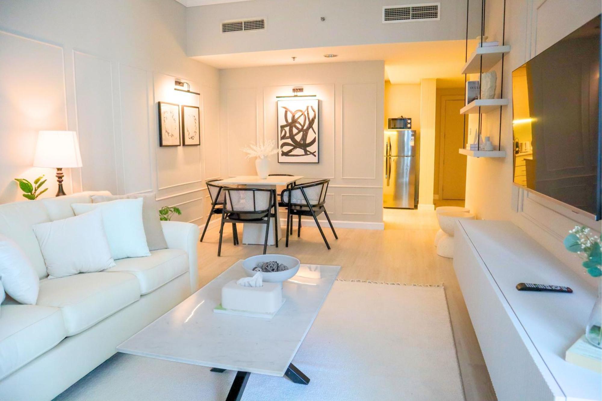 Spacious 1br, Pool, Gym, Near Dining & Shops Сasa de vacaciones Dubái