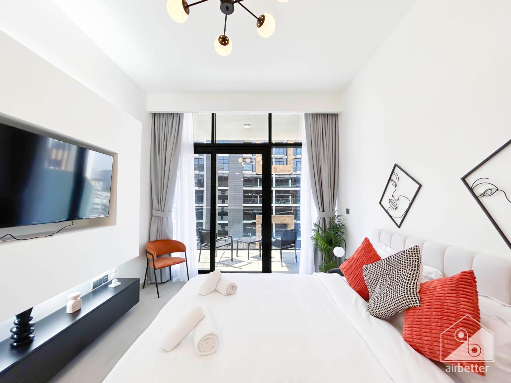 Beautiful With A Spacious Balcony In Meydan Dubai