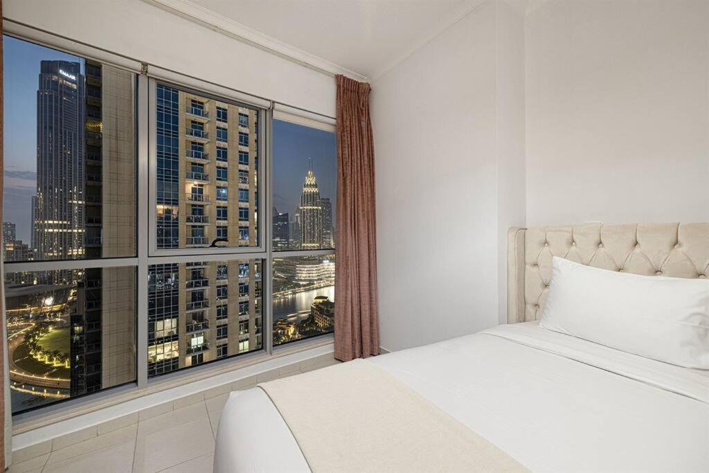 Downtown Delight 3br With Stunning Fountain Views Apartamento *