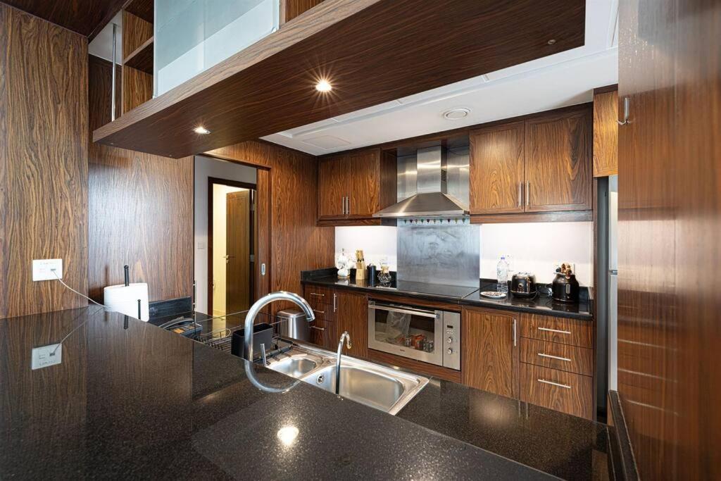 Apartamento Downtown Delight 3br With Stunning Fountain Views *