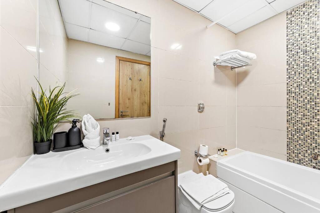 First Class 2br Amazing Marina Views Appartement