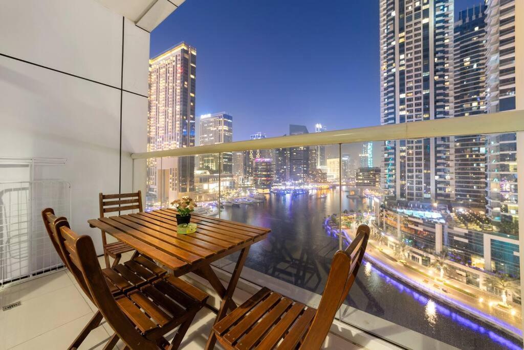 First Class 2br Amazing Marina Views *